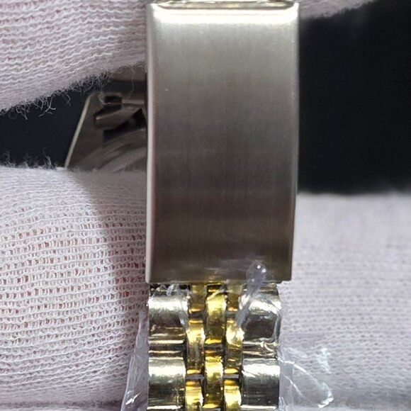 Geneva Ladies Rhinestone Silver Dial Watch Two-Tone Gold/Silver Bracelet W/Date - Picture 14 of 16